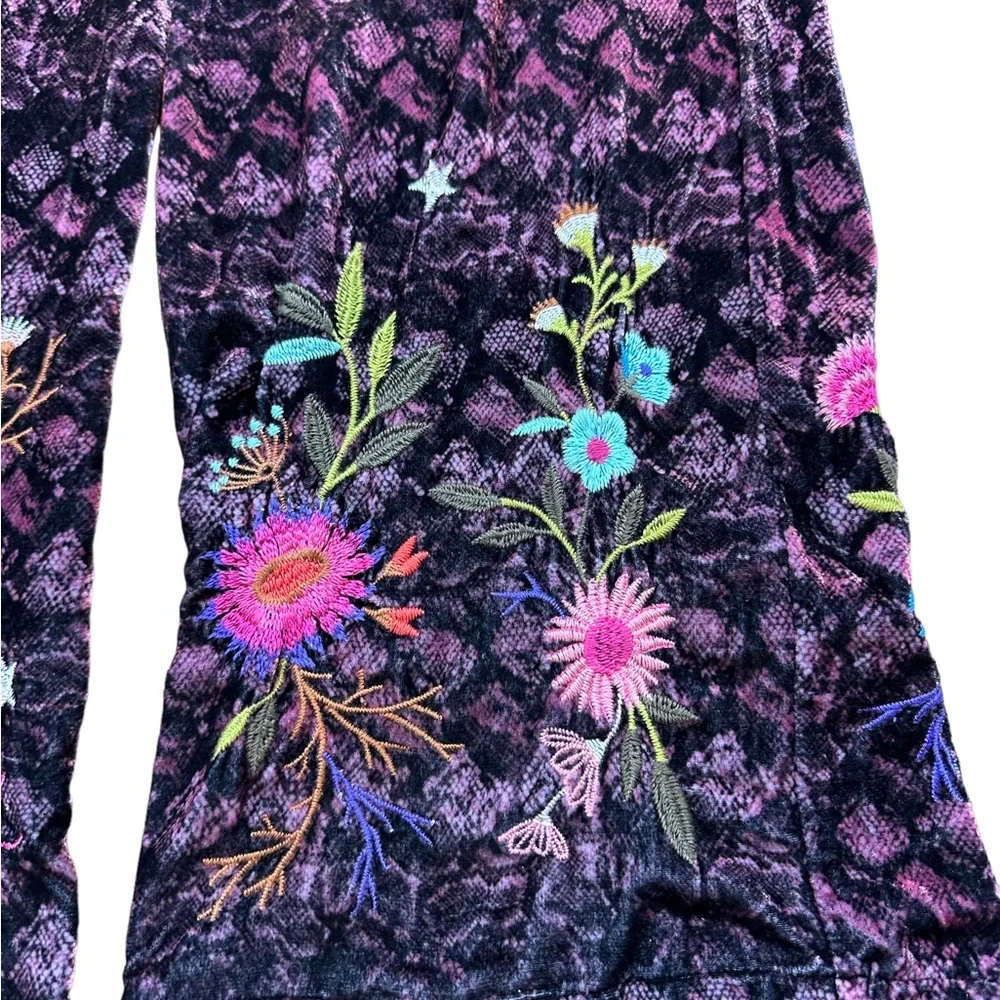 JOHNNY WAS: NWT Ulla Floral-Embroidered Velvet Pants -Size XL - Picture 3 of 15